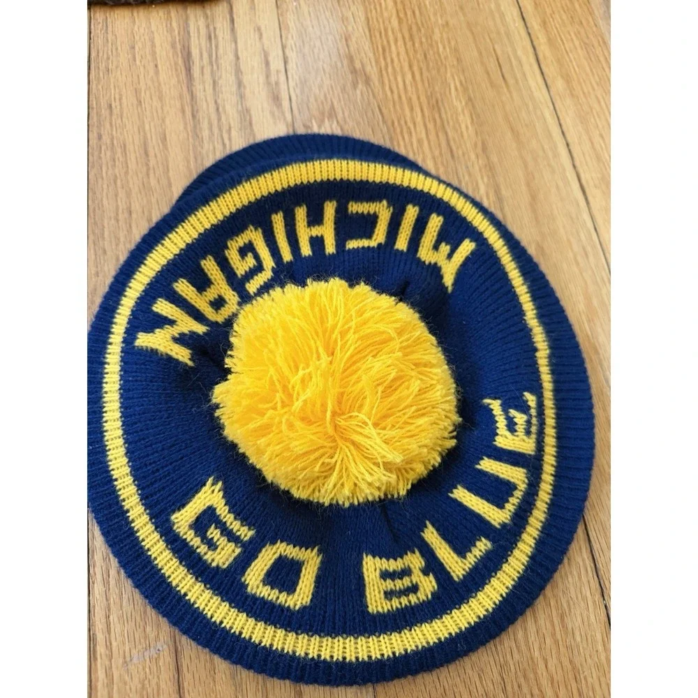 Vintage 1970's-80's University of Michigan Wolverines Beanie Beret Hat w/ Pom US